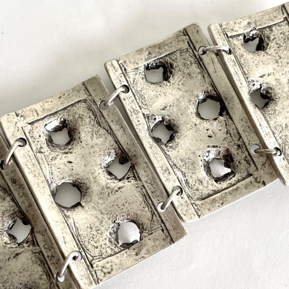 Vintage Artisan Handmade Hammered Silver Metal Cuff Bracelet - Picture 16 of 17